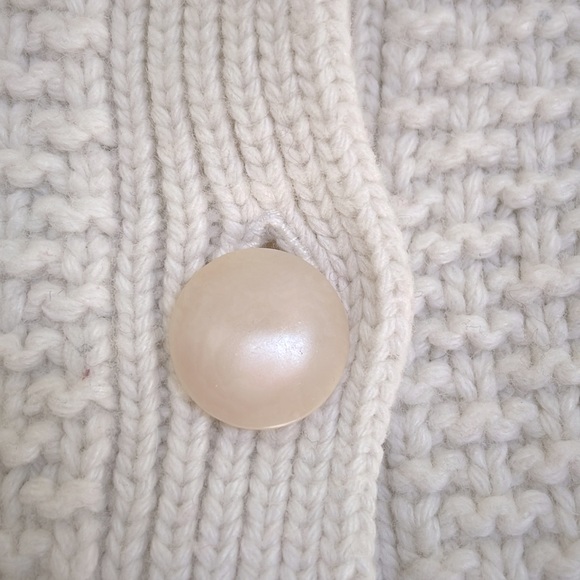 💕💕 Vintage Talbots Cream / Off-White Thick Sweater Size: Medium petite - Picture 7 of 10